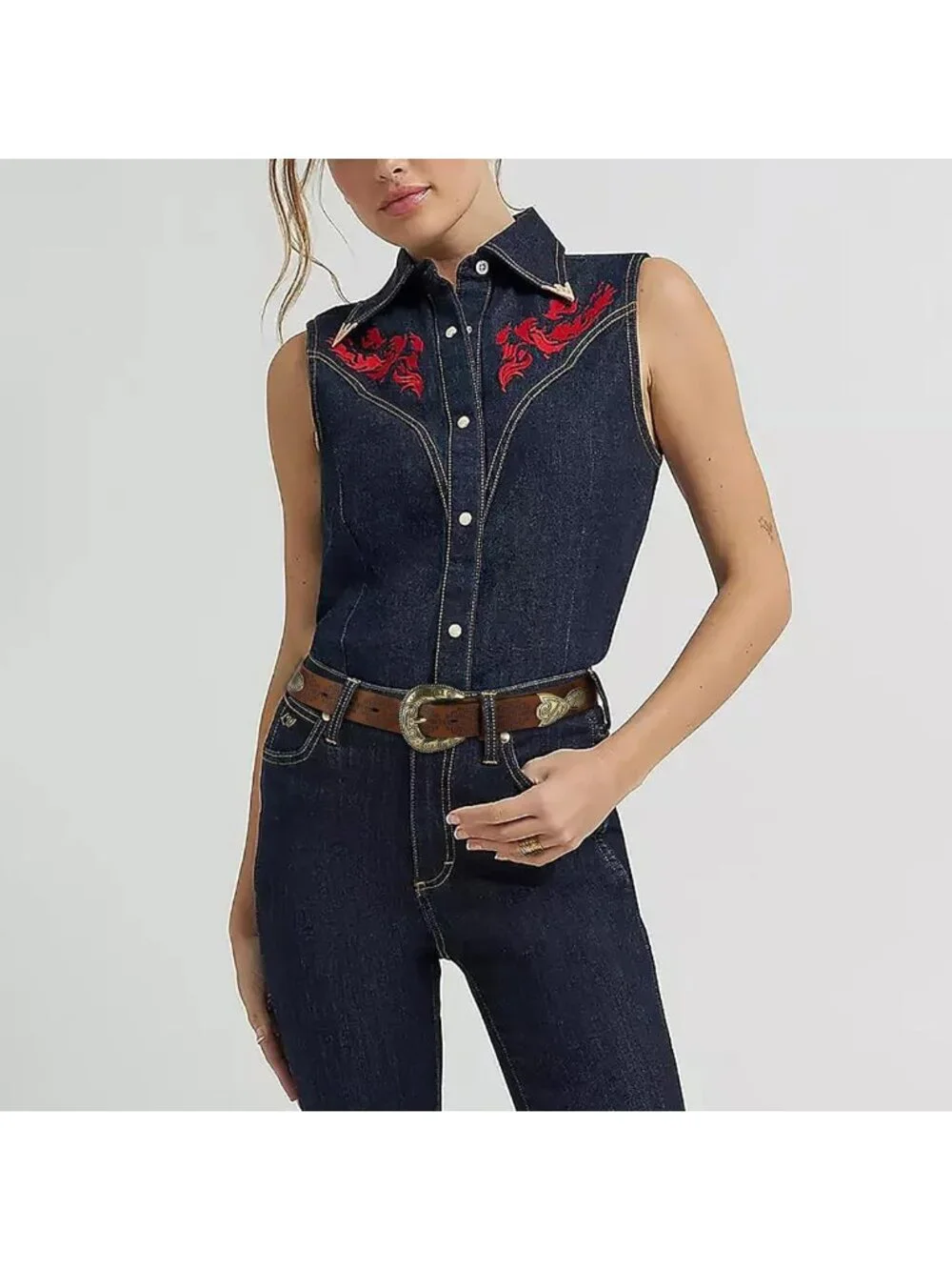 Vintage Cowgirl Western Belt for Women | Engraved Buckle, Perfect for Jeans